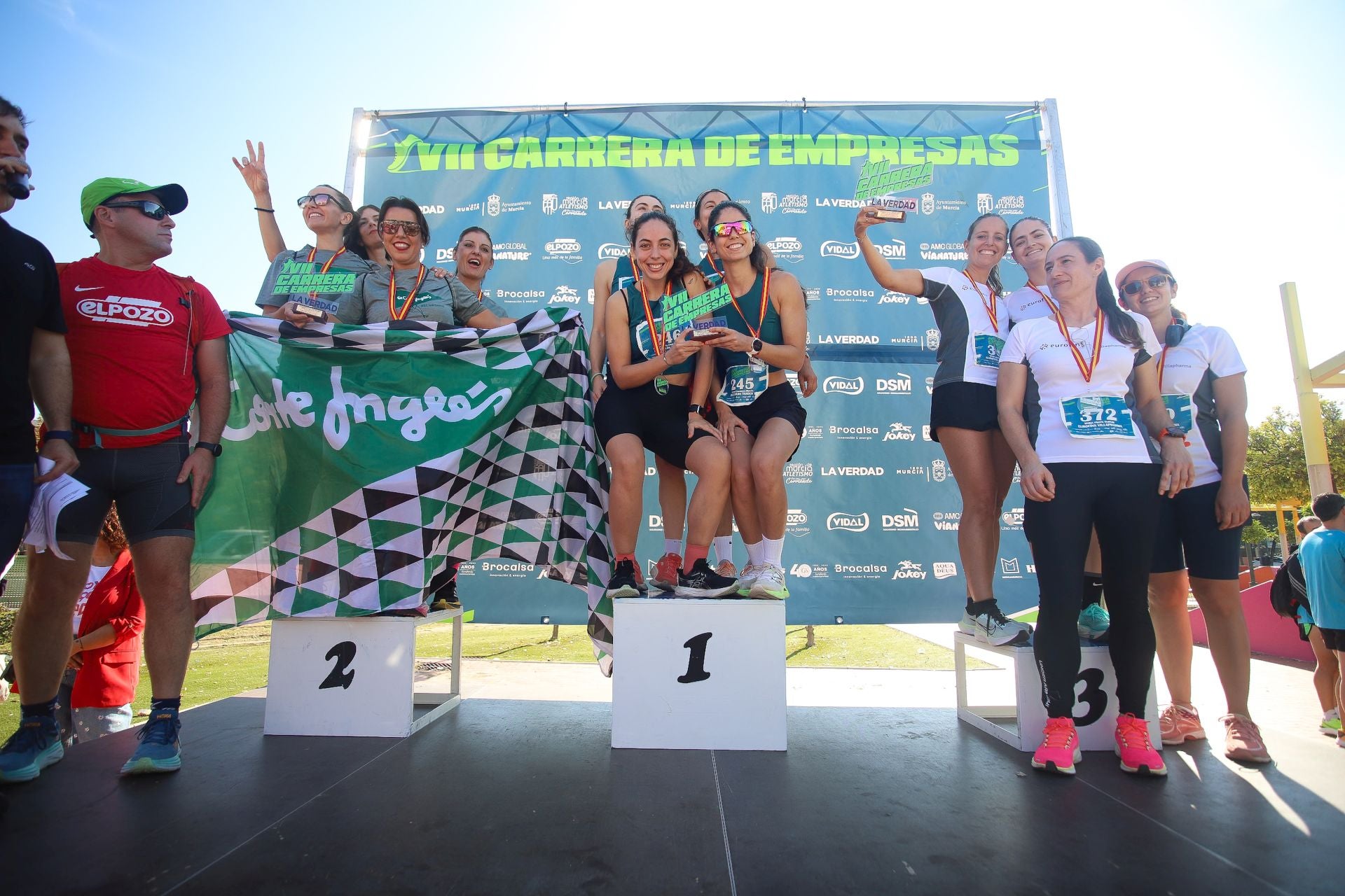 En imágenes, la VII Carrera de Empresas en Murcia