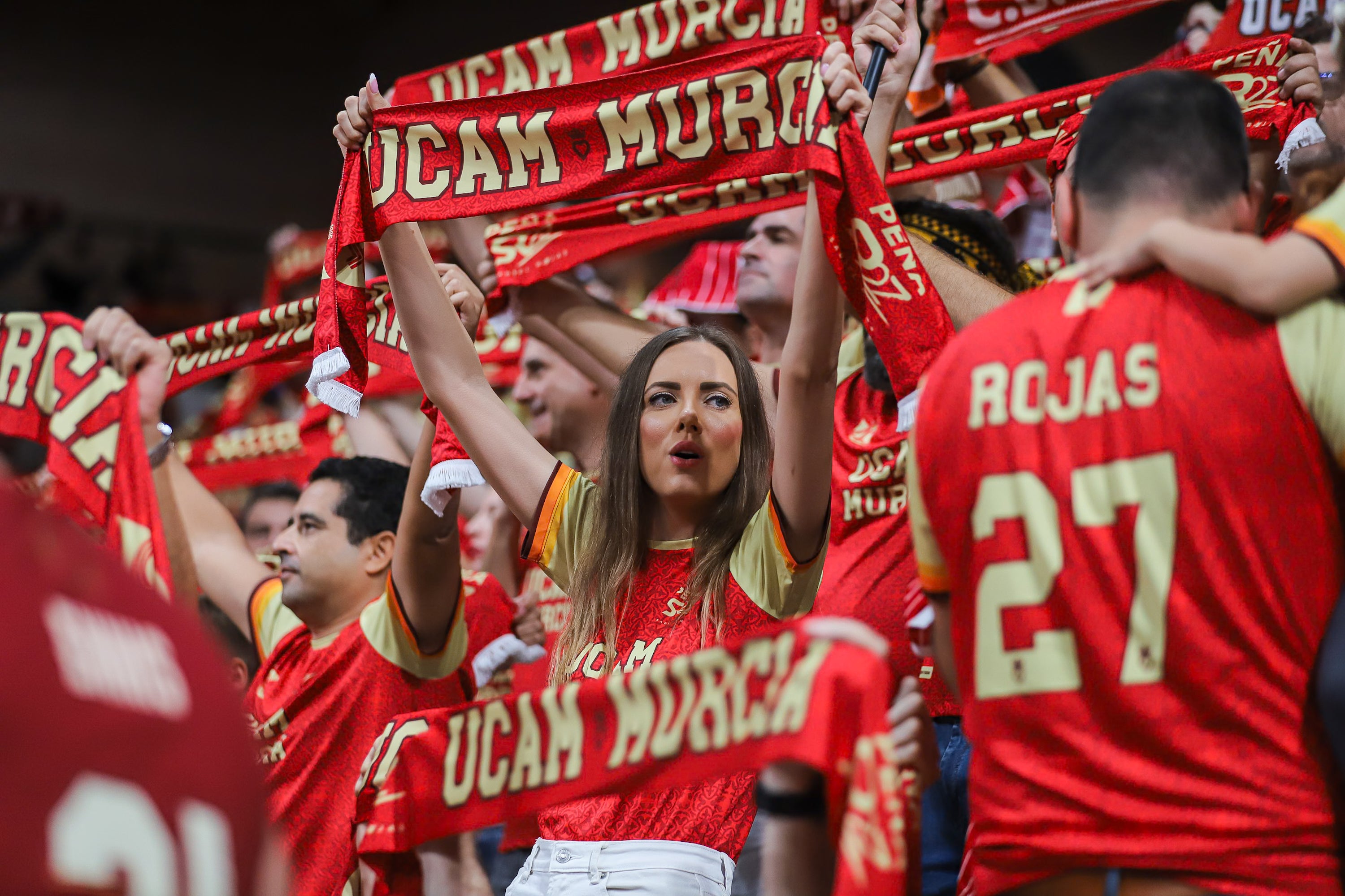 El UCAM Murcia se recompone en casa y vence al Baskonia, en imágenes