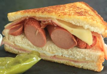 Sándwich de salchichas