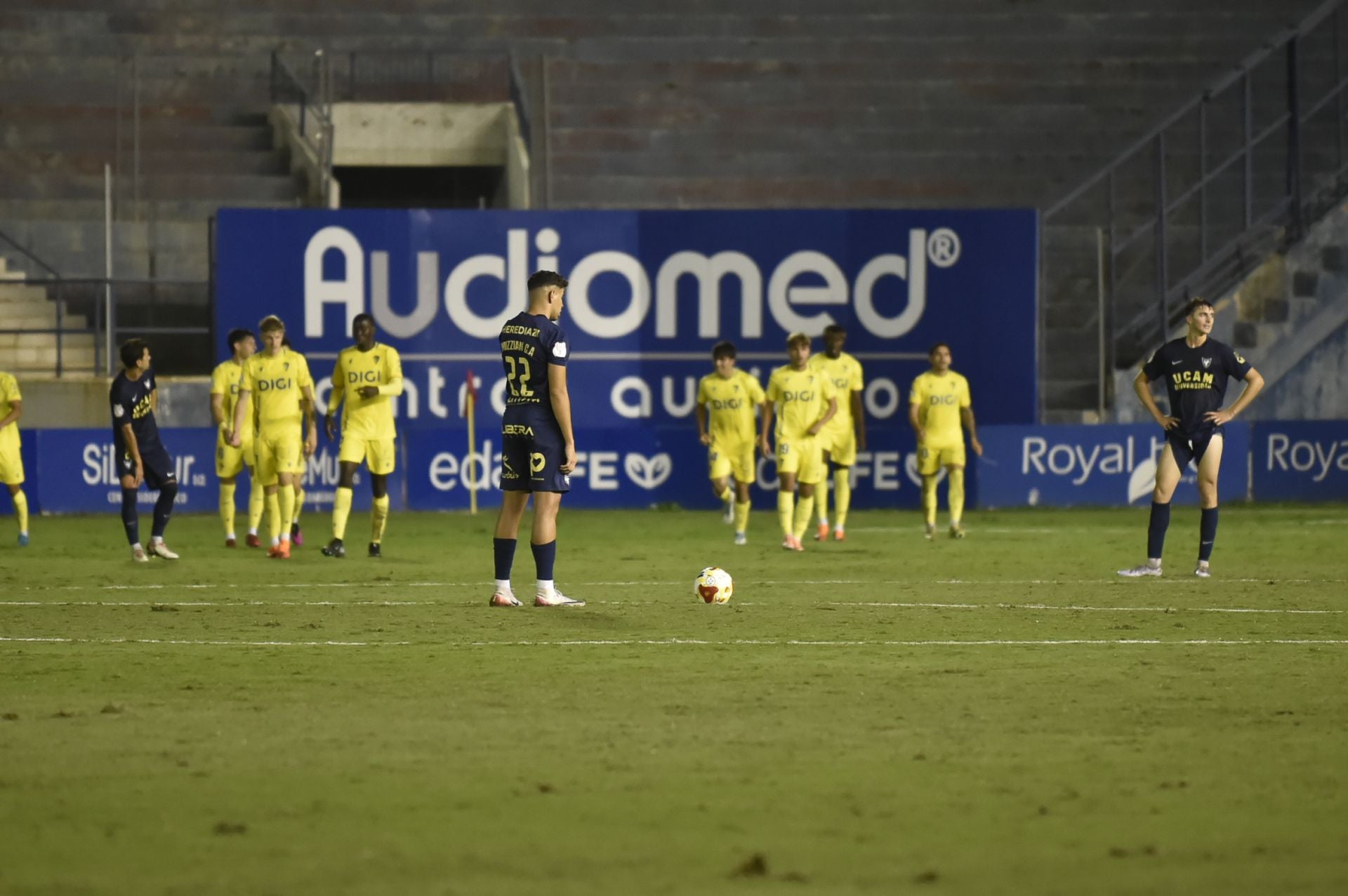 Las imágenes del UCAM CF-Cádiz (1-3)
