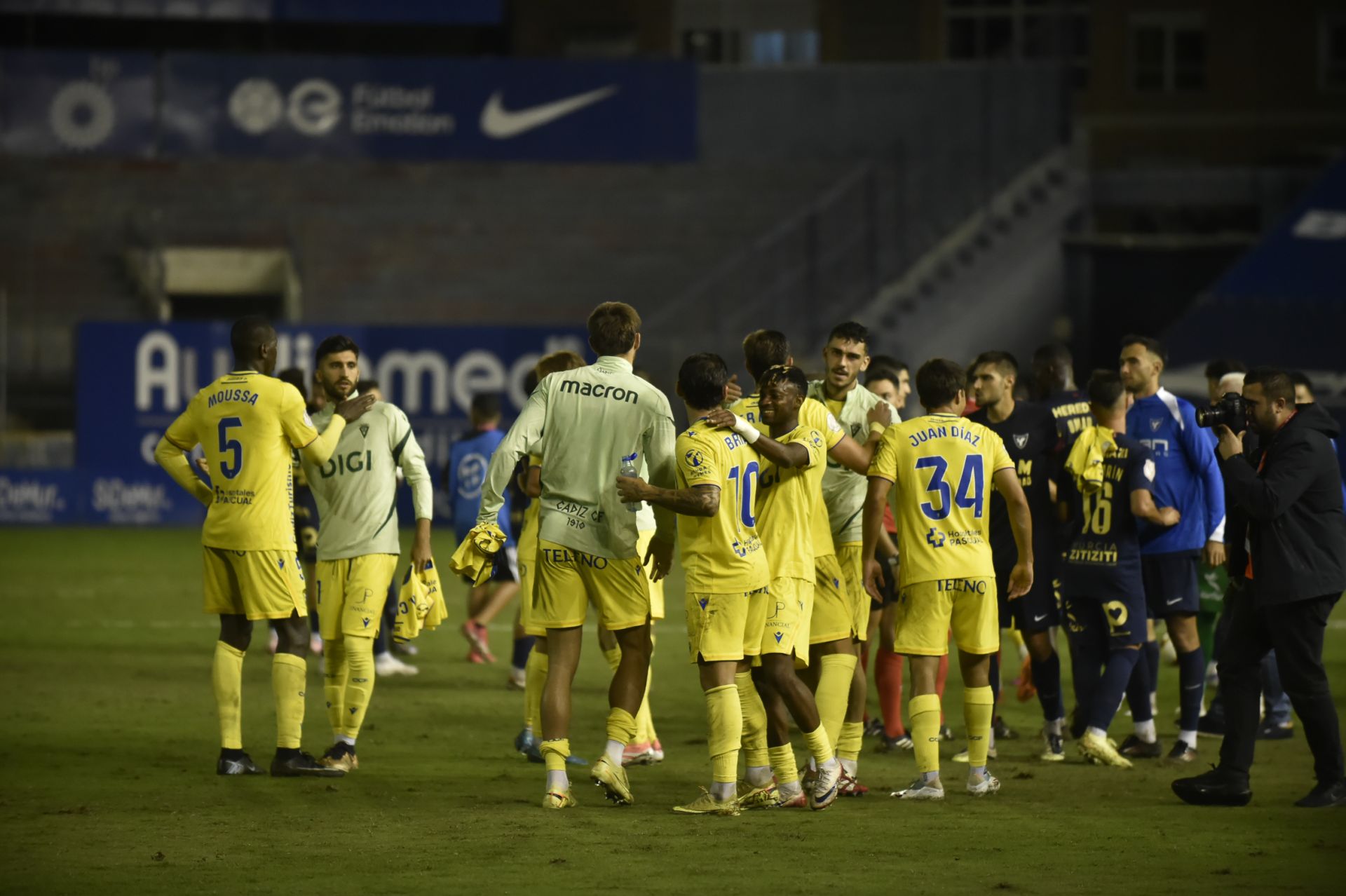 Las imágenes del UCAM CF-Cádiz (1-3)