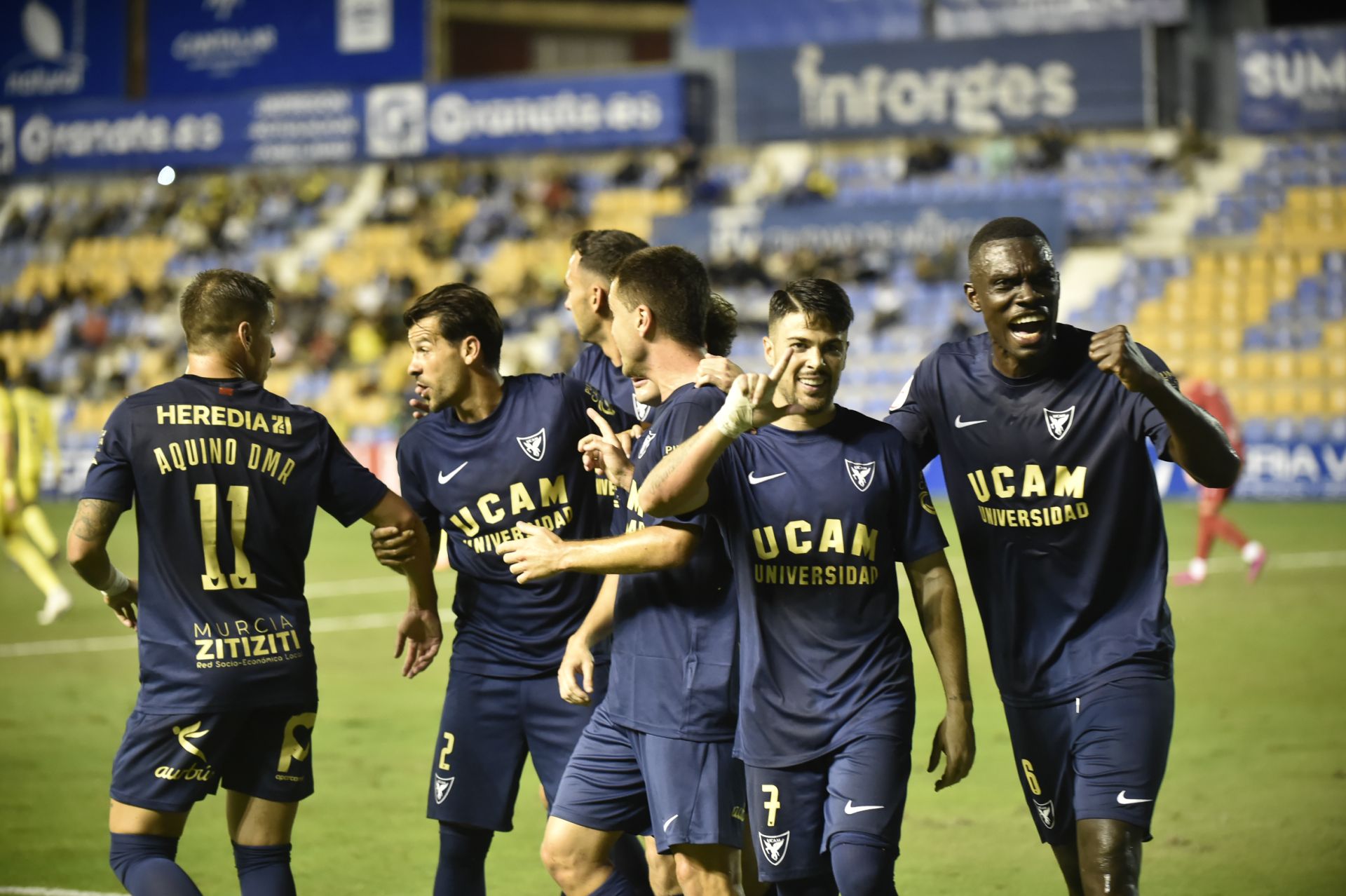 Las imágenes del UCAM CF-Cádiz (1-3)