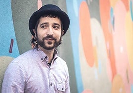 El Jose presenta la gira 'Los pies en el aire'.