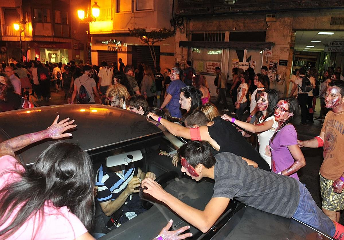 Una 'invasión zombie' en una imagen de archivo.