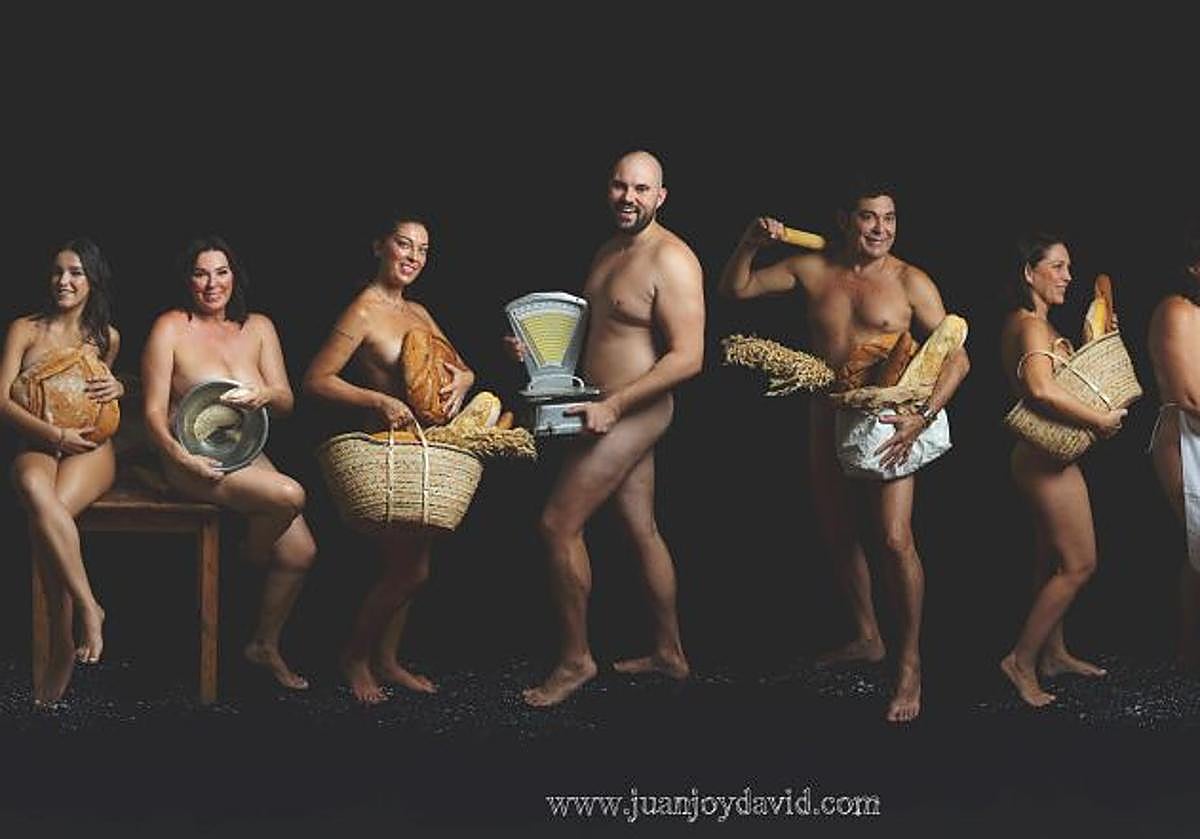 Las imágenes de la exposición solidaria &#039;Fortuna se desnuda&#039;