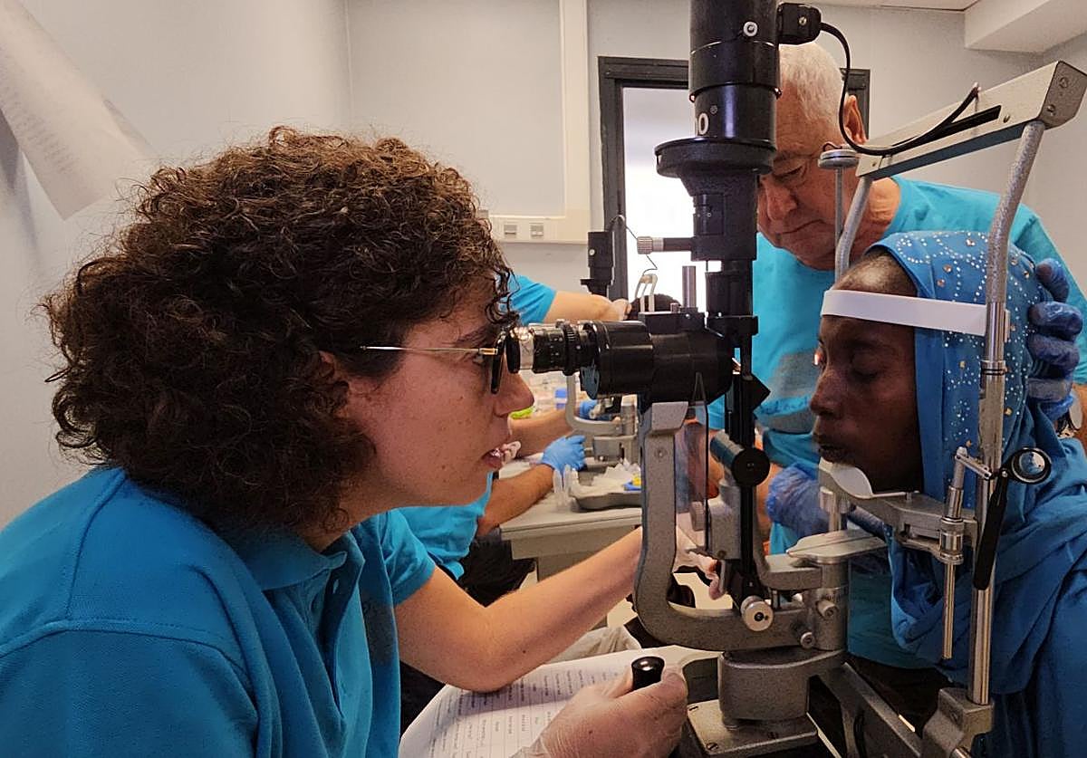 &#039;El milagro de ver&#039;, proyecto humanitario de Azul en Acción con financiación del Colegio de Médicos de la Región de Murcia