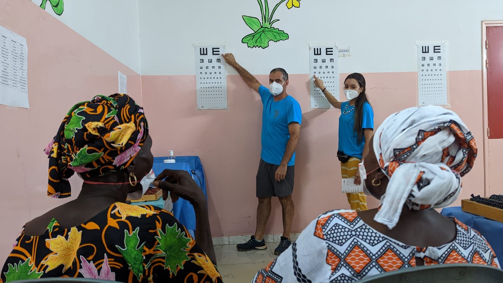 &#039;El milagro de ver&#039;, proyecto humanitario de Azul en Acción con financiación del Colegio de Médicos de la Región de Murcia