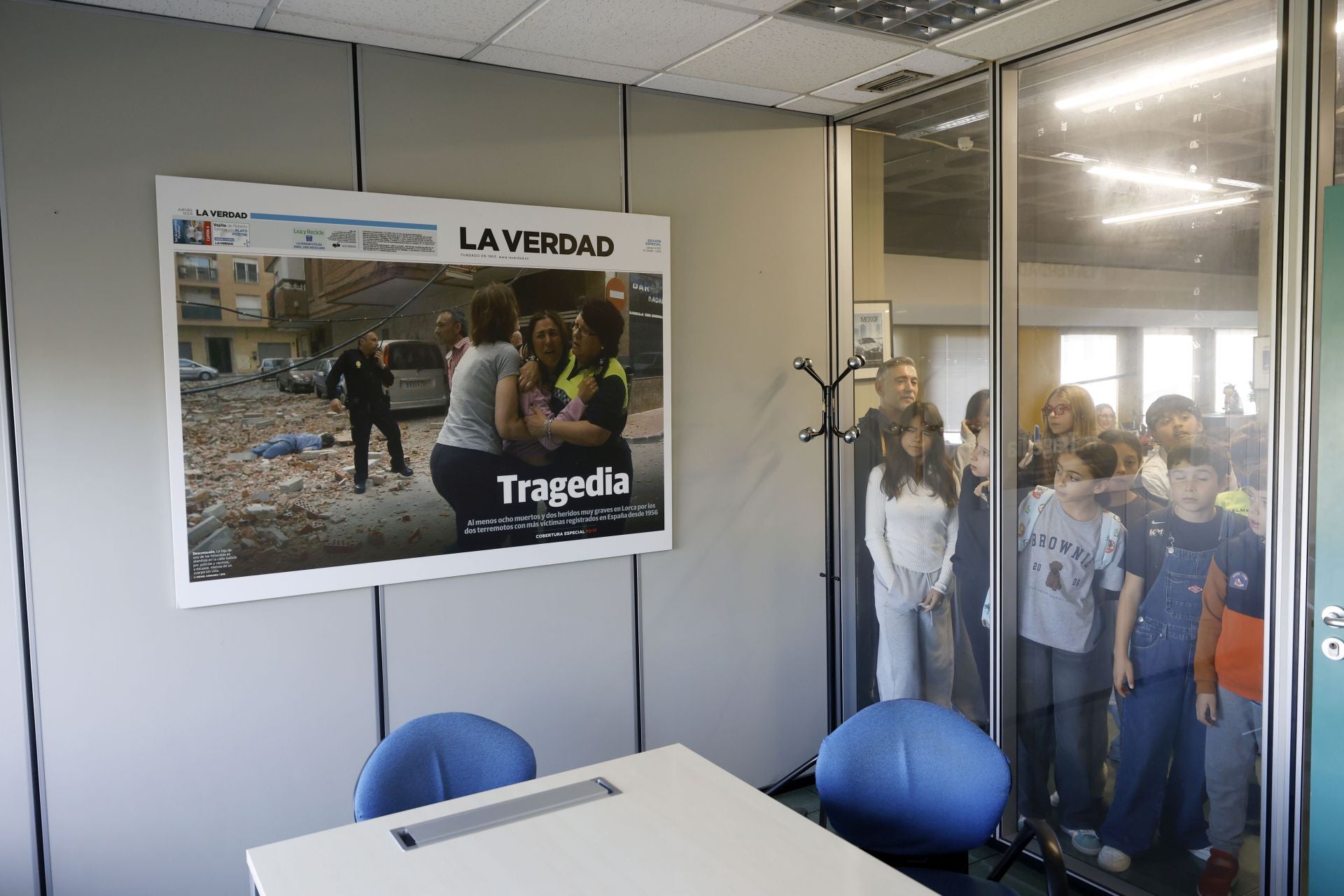 Visita del colegio Federico de Arce Martínez a LA VERDAD, en imágenes