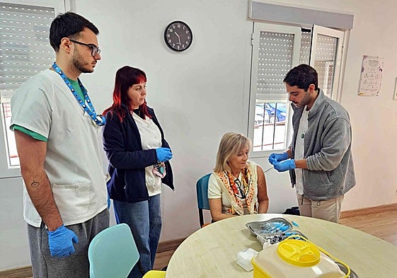 El equipo itinerante en el colegio de San Francisco