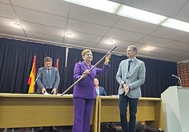 María Jesús Barquero con los ediles populares Fulgencio Perona y Marco Antonio Fernández.