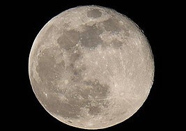 Imagen de una superluna.