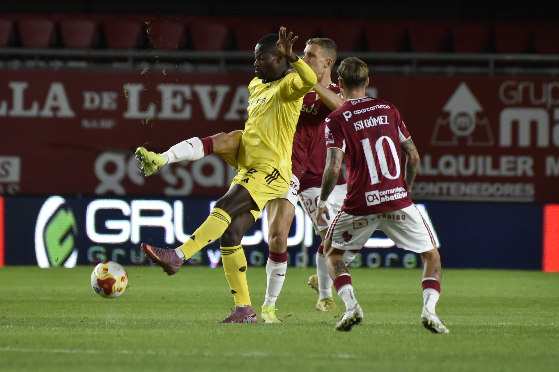 El Real Murcia de Colunga suma su segunda victoria consecutiva, en imágenes