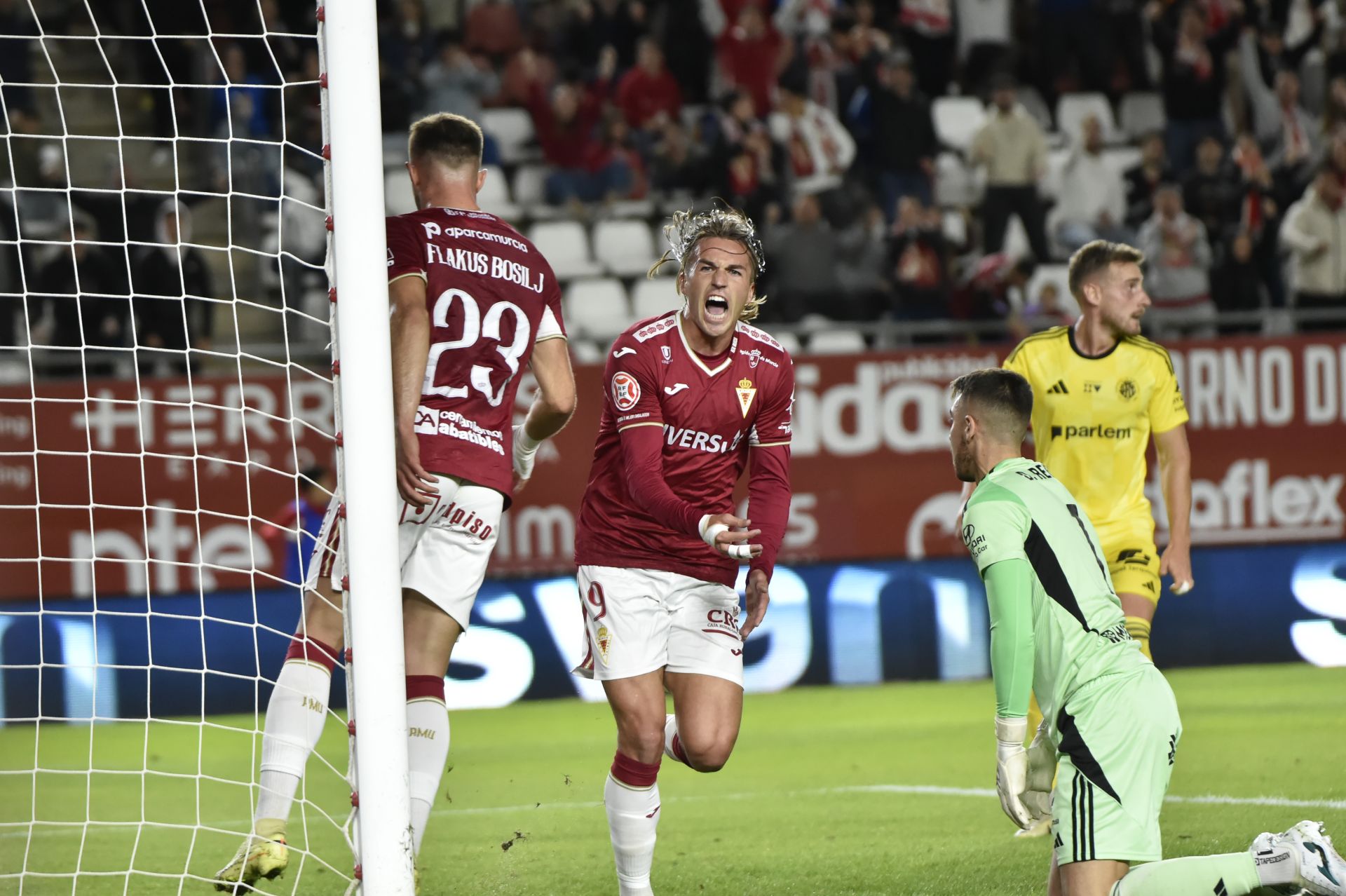 El Real Murcia de Colunga suma su segunda victoria consecutiva, en imágenes