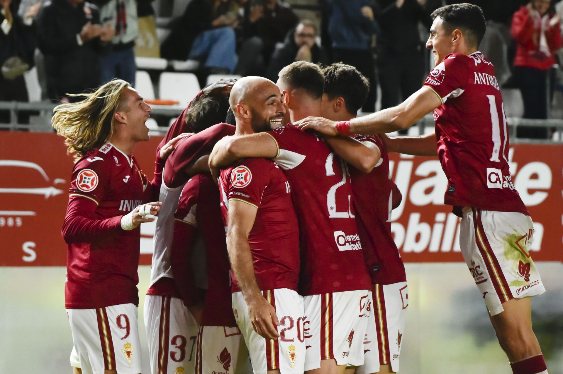 El Real Murcia de Colunga suma su segunda victoria consecutiva, en imágenes