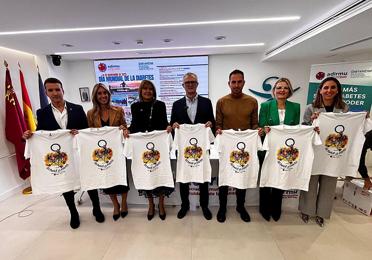 El consejero de Salud participó, este lunes, en la presentación de los actos organizados con motivo del Día Mundial de la Diabetes.