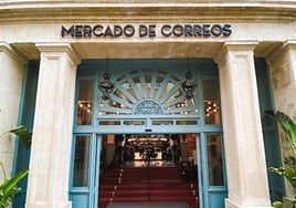 Fachada del Mercado de Correos.