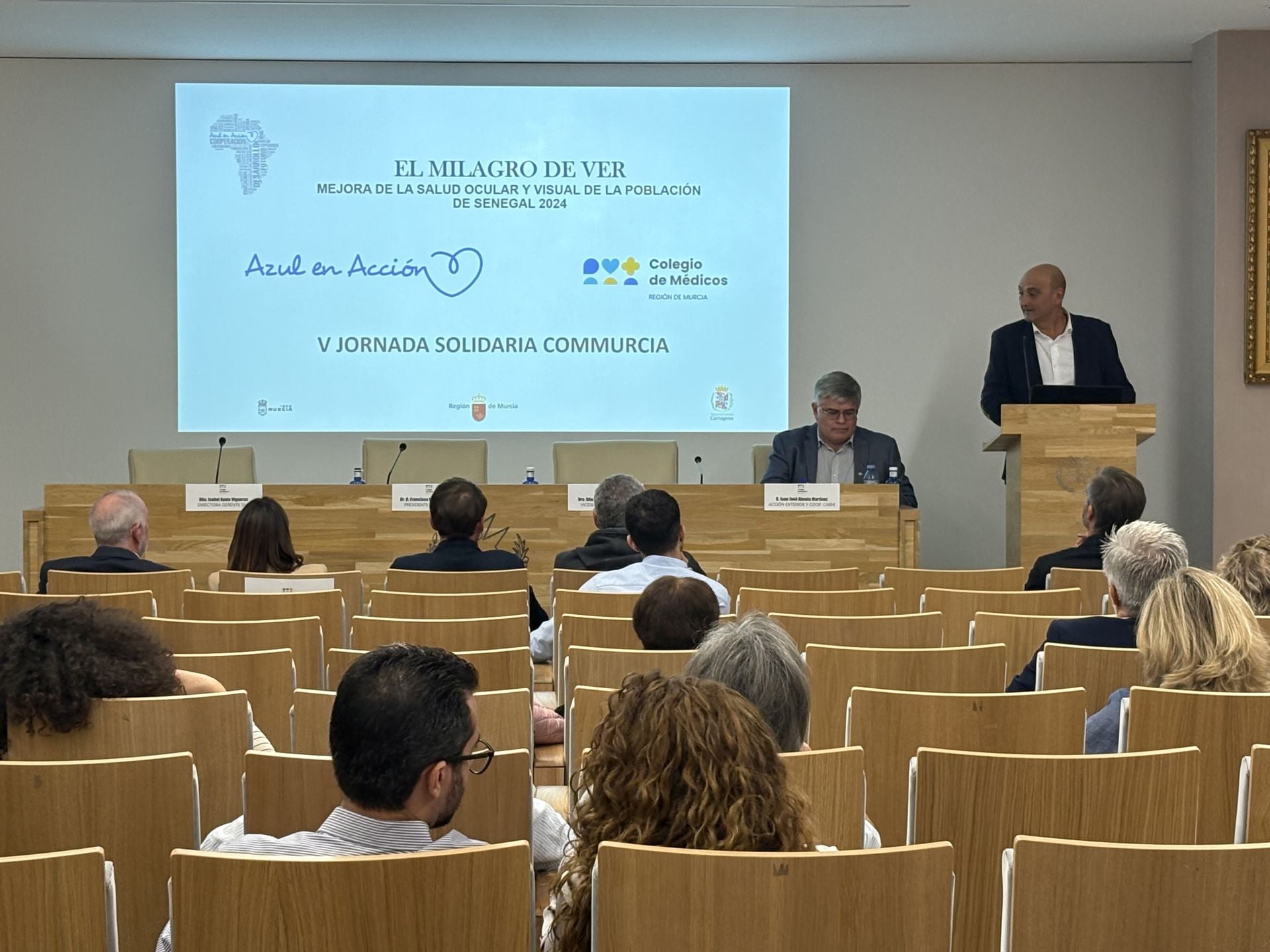 La 5ª Jornada Solidaria del Colegio de Médicos de la Región de Murcia, en imágenes