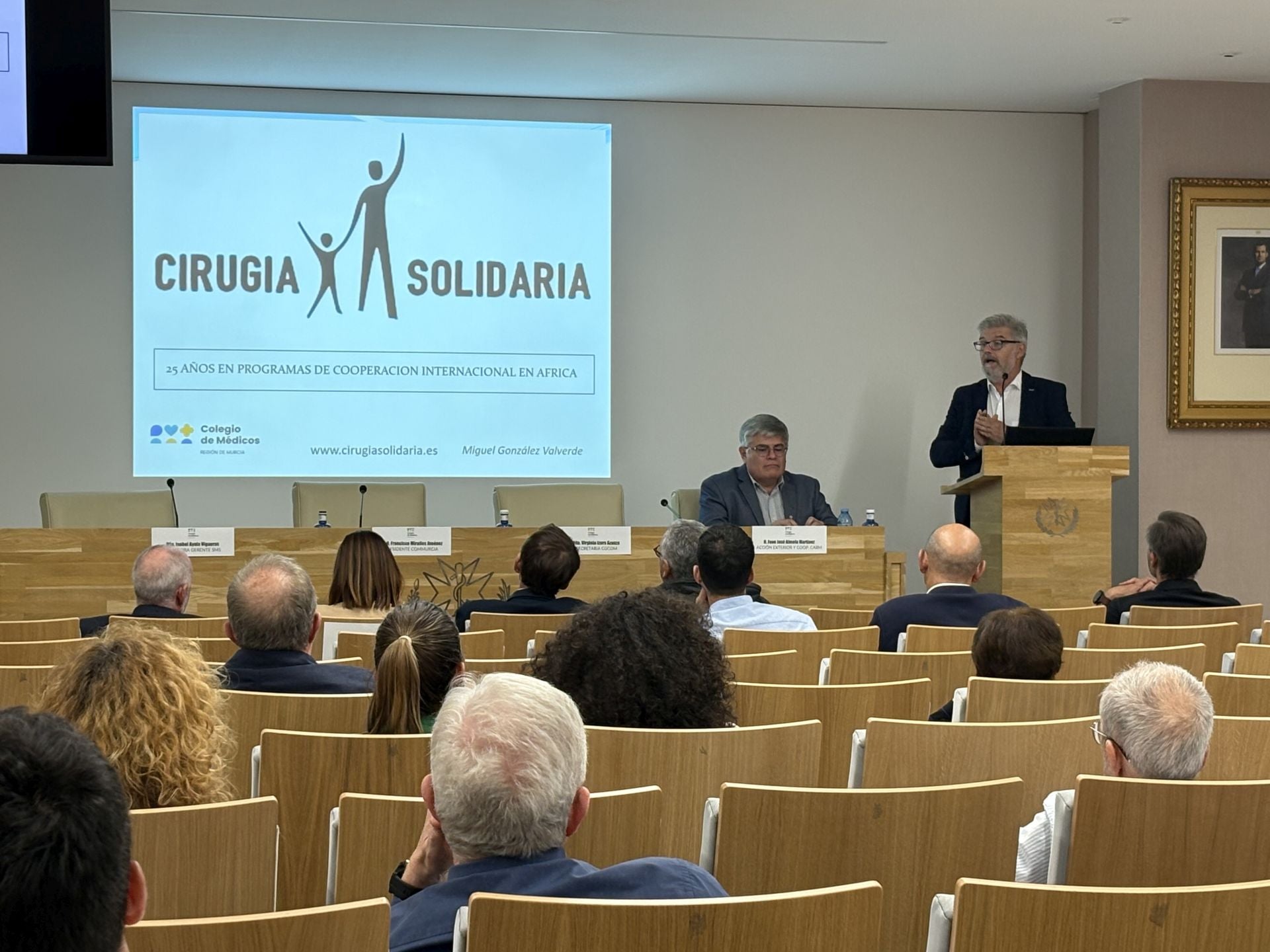 La 5ª Jornada Solidaria del Colegio de Médicos de la Región de Murcia, en imágenes