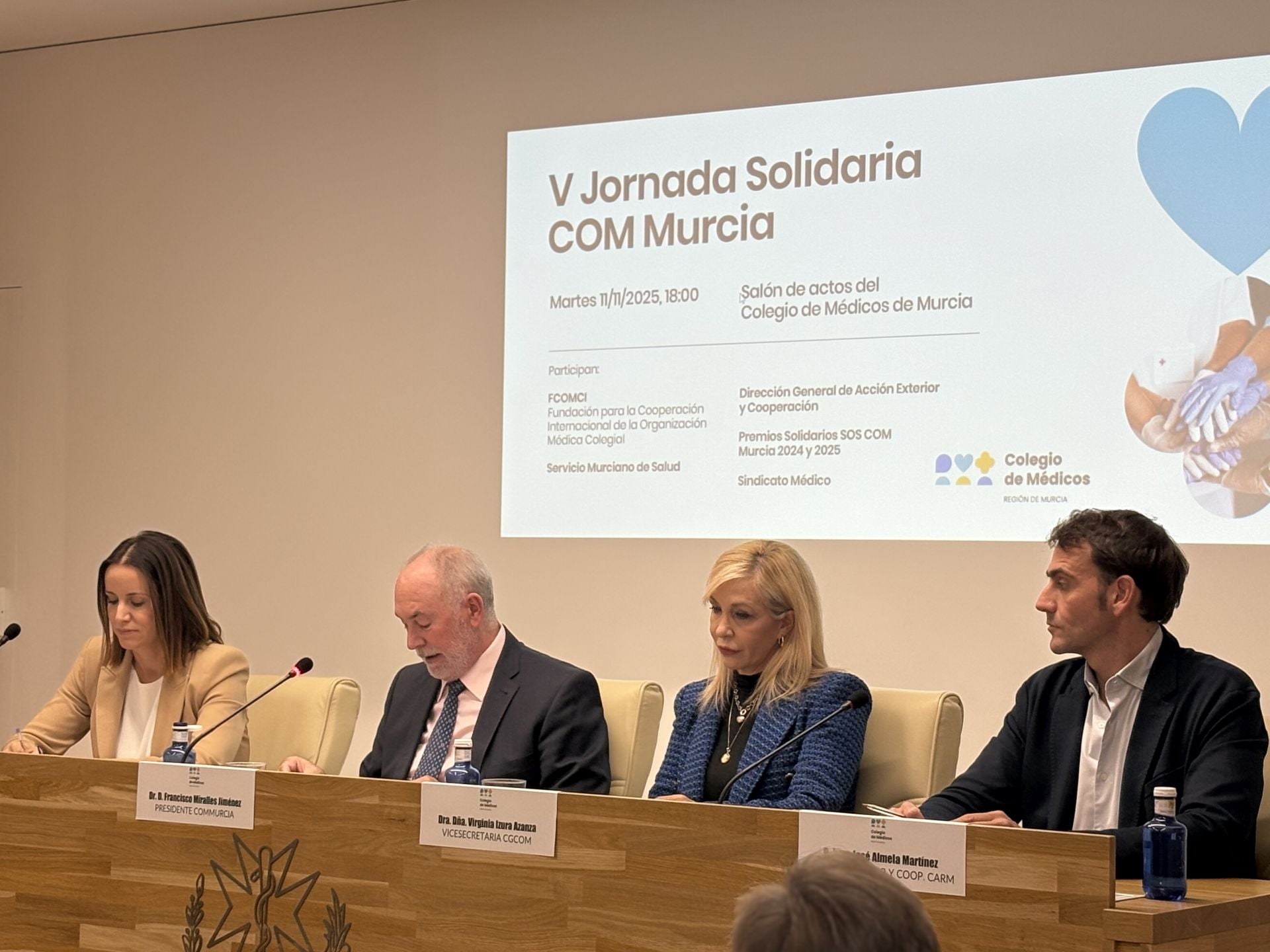 La 5ª Jornada Solidaria del Colegio de Médicos de la Región de Murcia, en imágenes