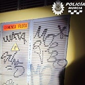 Transformador eléctrico al que intentaron acceder los dos detenidos.