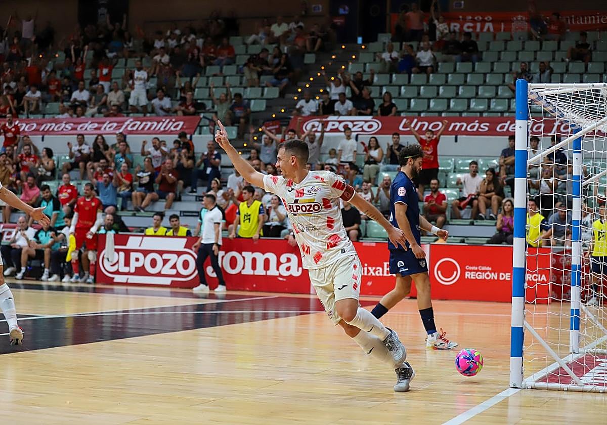 Marcel celebra su gol ante el Córdoba en la jornada 1 de liga.