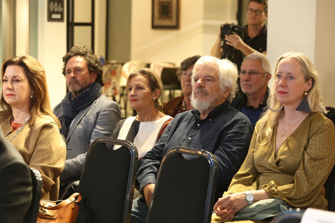 Foro 'Diálogos con arte', en imágenes