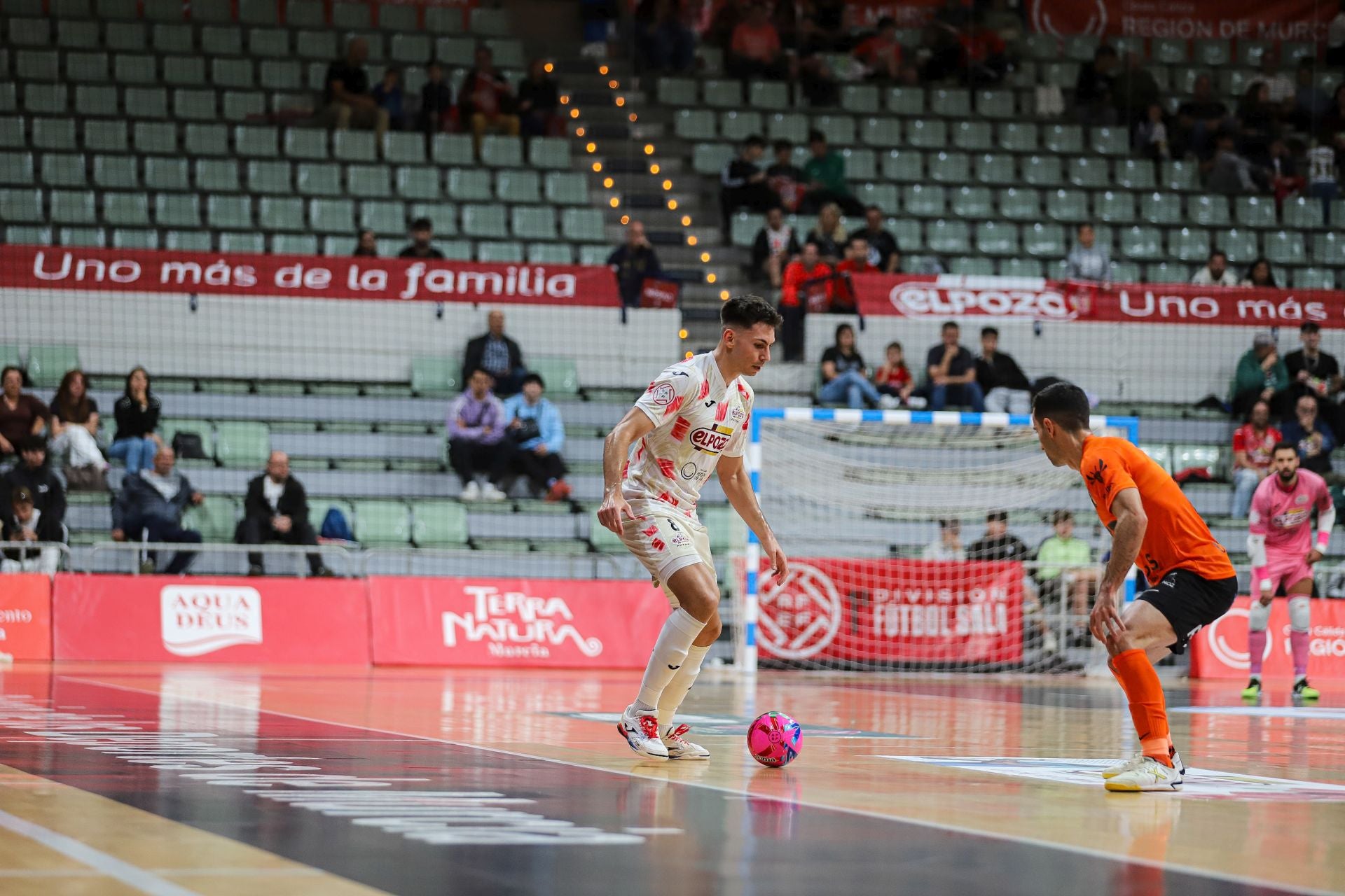 La victoria de ElPozo ante Ribera Navarra, en imágenes