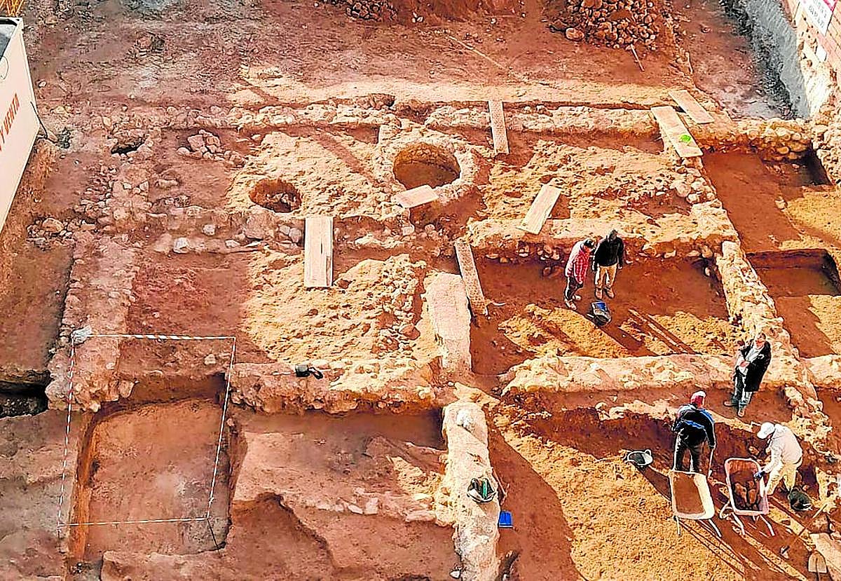 Estado que presenta la excavación del solar de la calle Hernán Cortés.