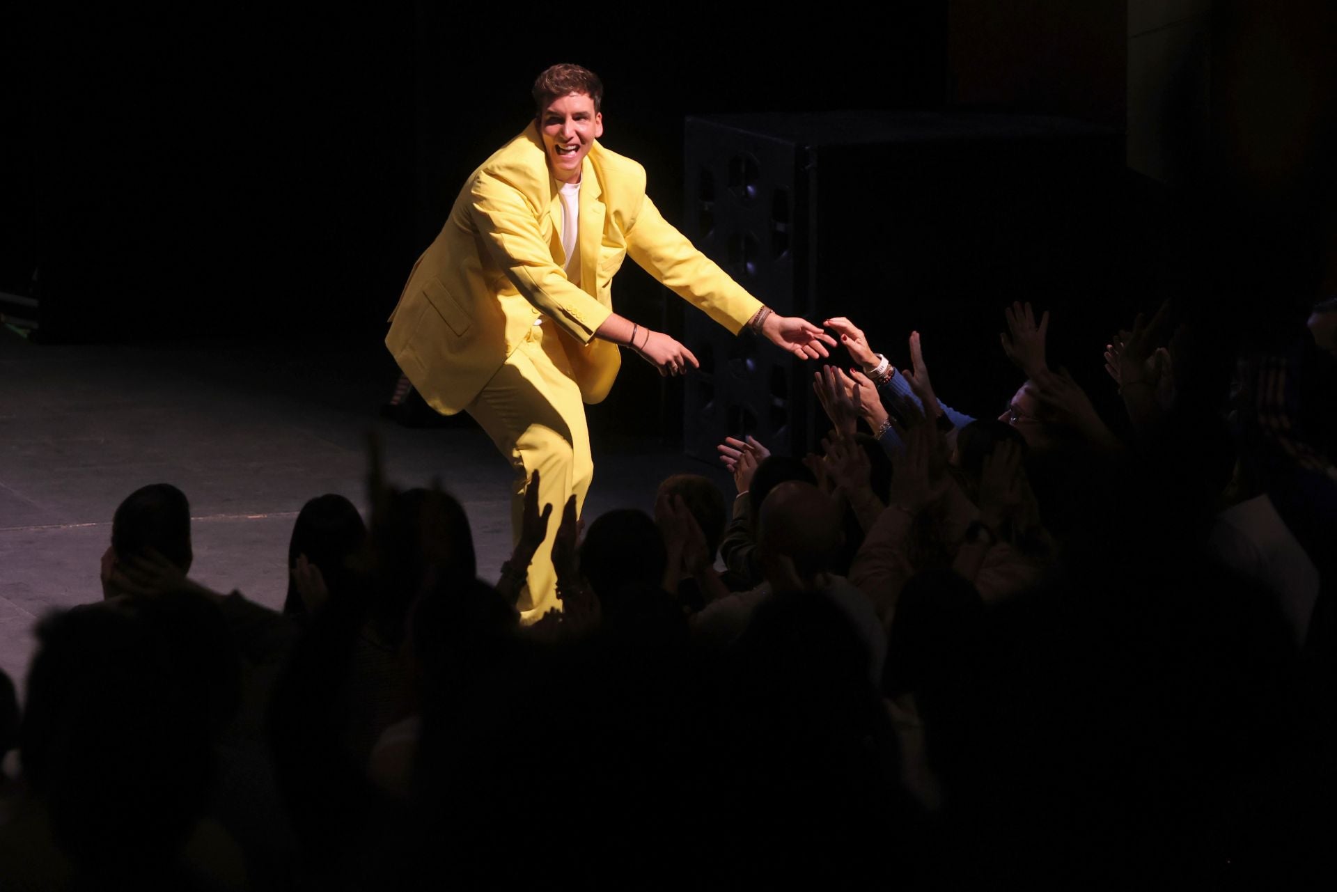 Risas y buen rollo en Murcia con el espectáculo de Xuso Jones y Ana Brito