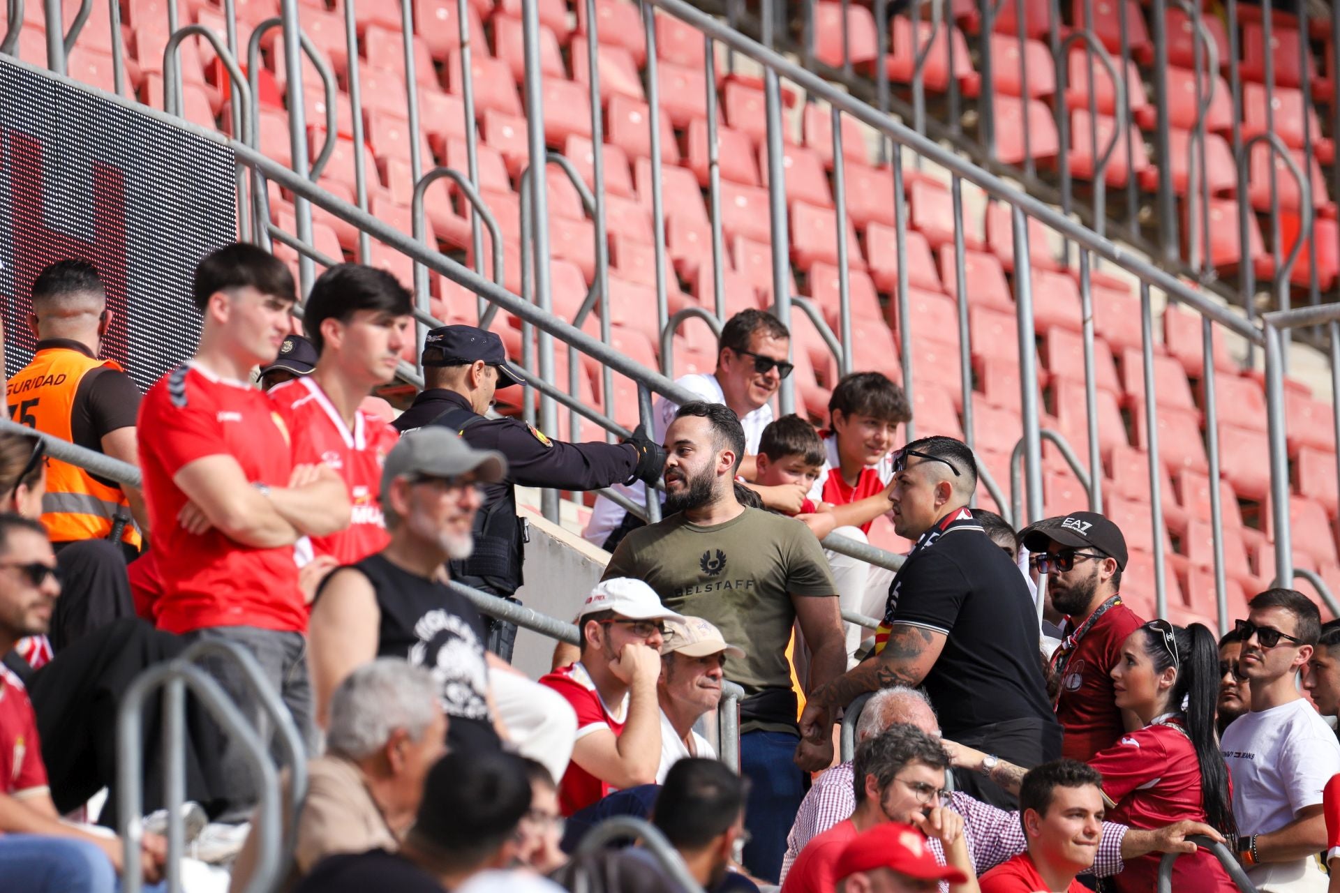 El Real Murcia no puede prolongar ante el Teruel su racha de victorias