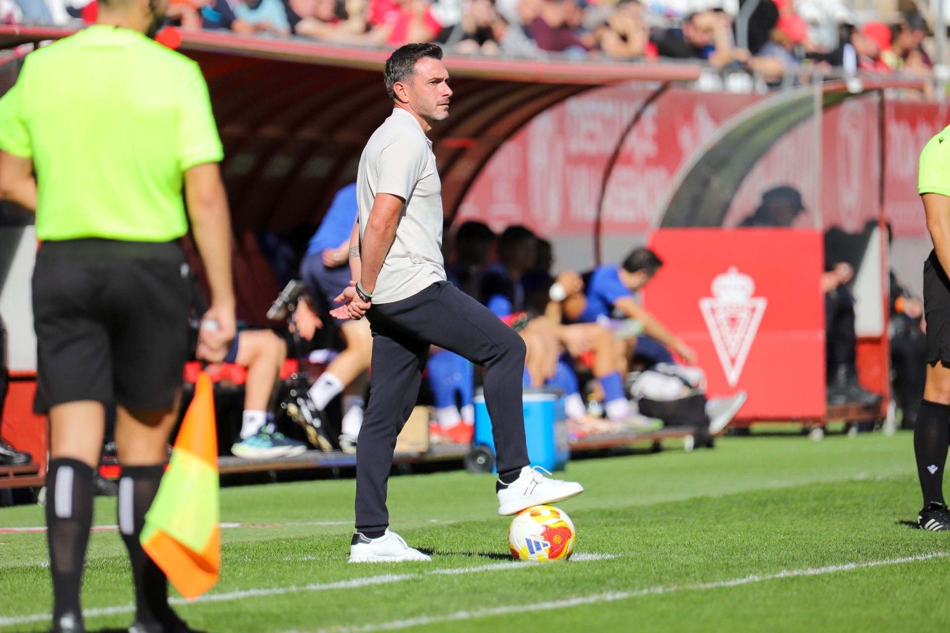 El Real Murcia no puede prolongar ante el Teruel su racha de victorias