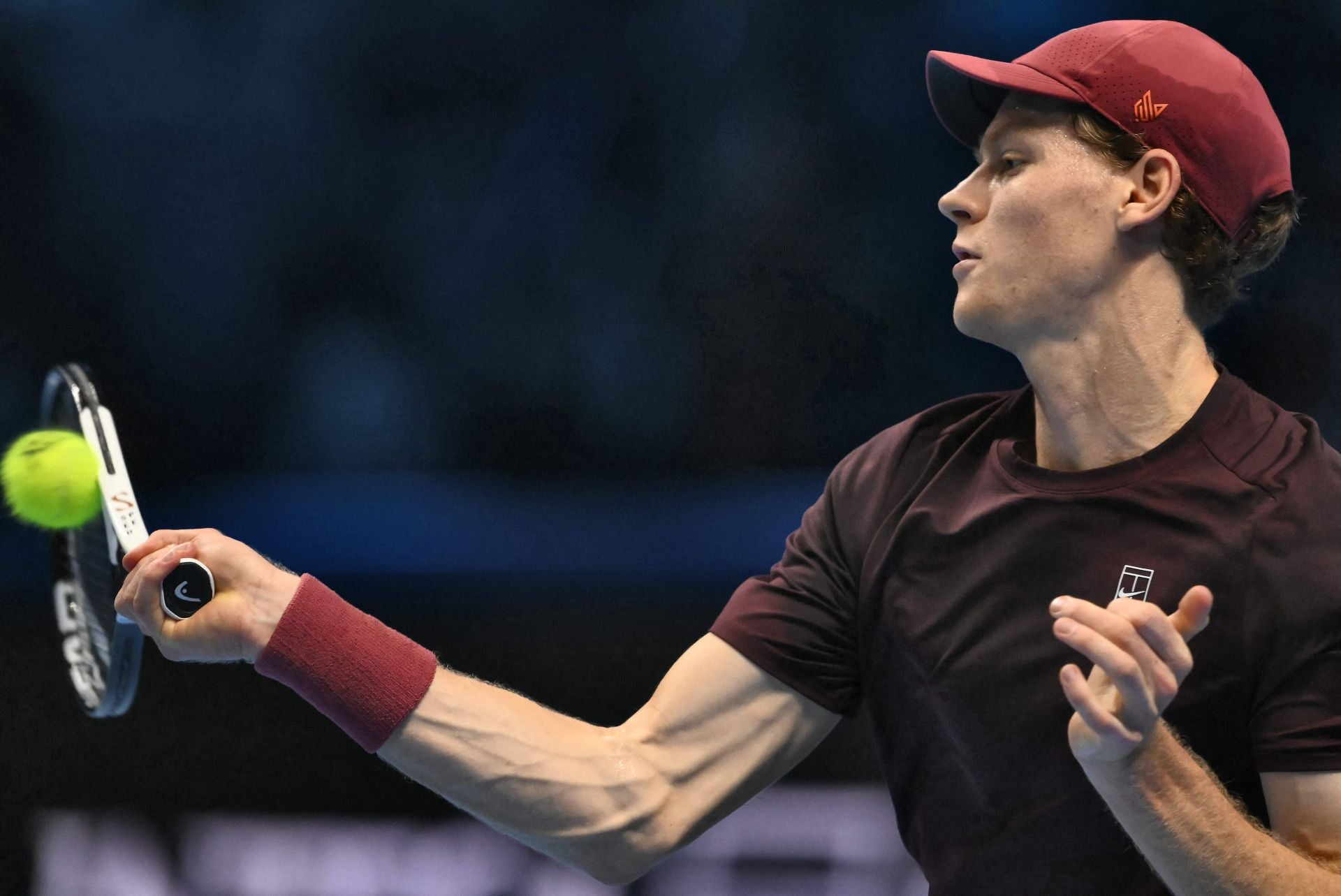 Carlos Alcaraz cae ante Sinner en la ATP Finals, en imágenes