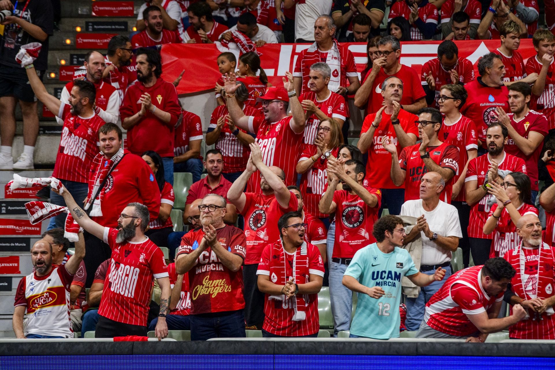 El UCAM Murcia cae prisionero de la trampa del Breogán, en imágenes