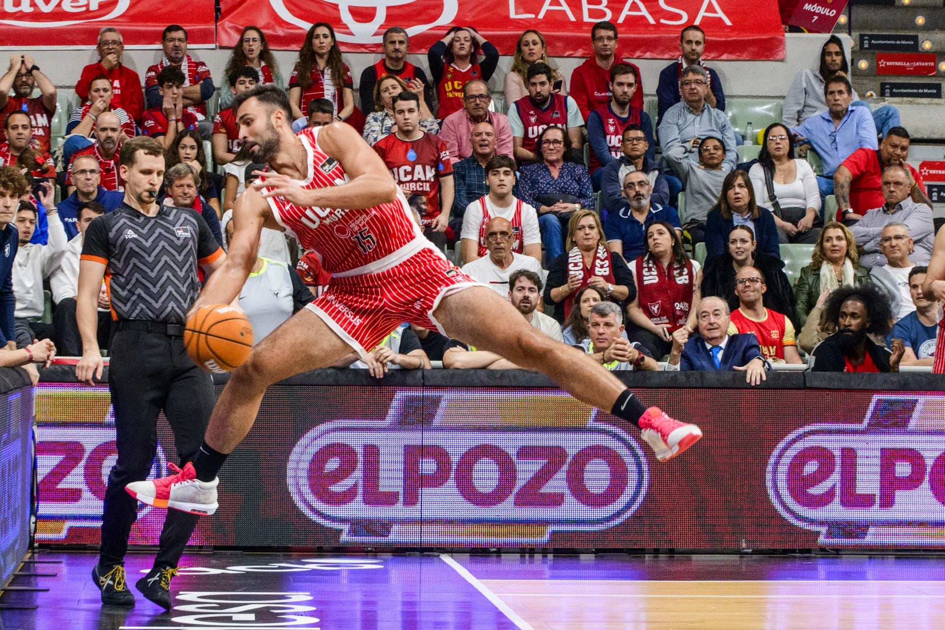 El UCAM Murcia cae prisionero de la trampa del Breogán, en imágenes