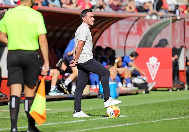 Adrián Colunga, entrenador del Real Murcia.