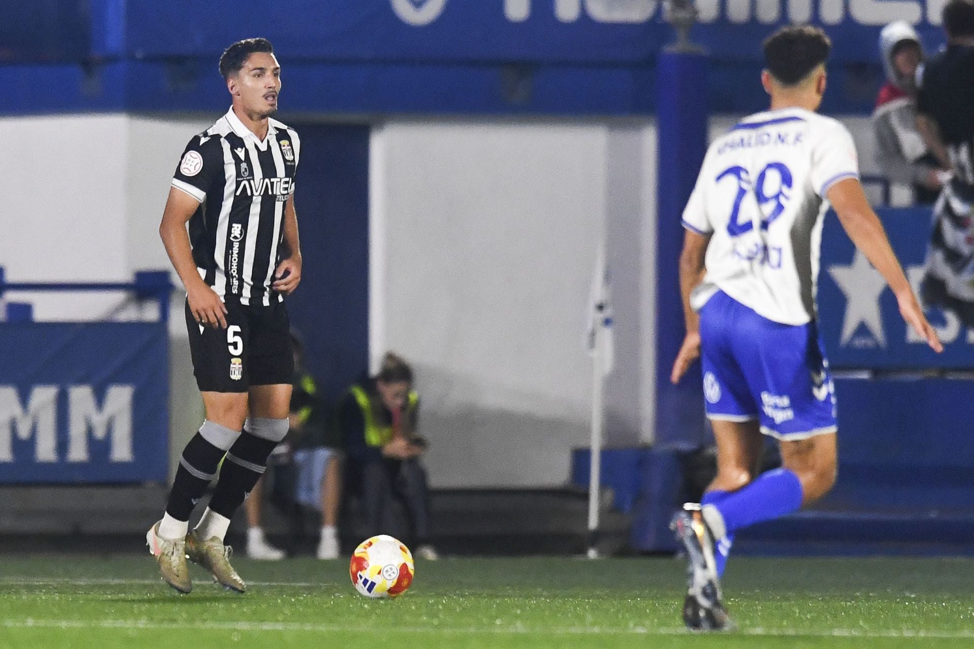 El FC Cartagena pierde ante la intensidad y calidad del Europa, en imágenes