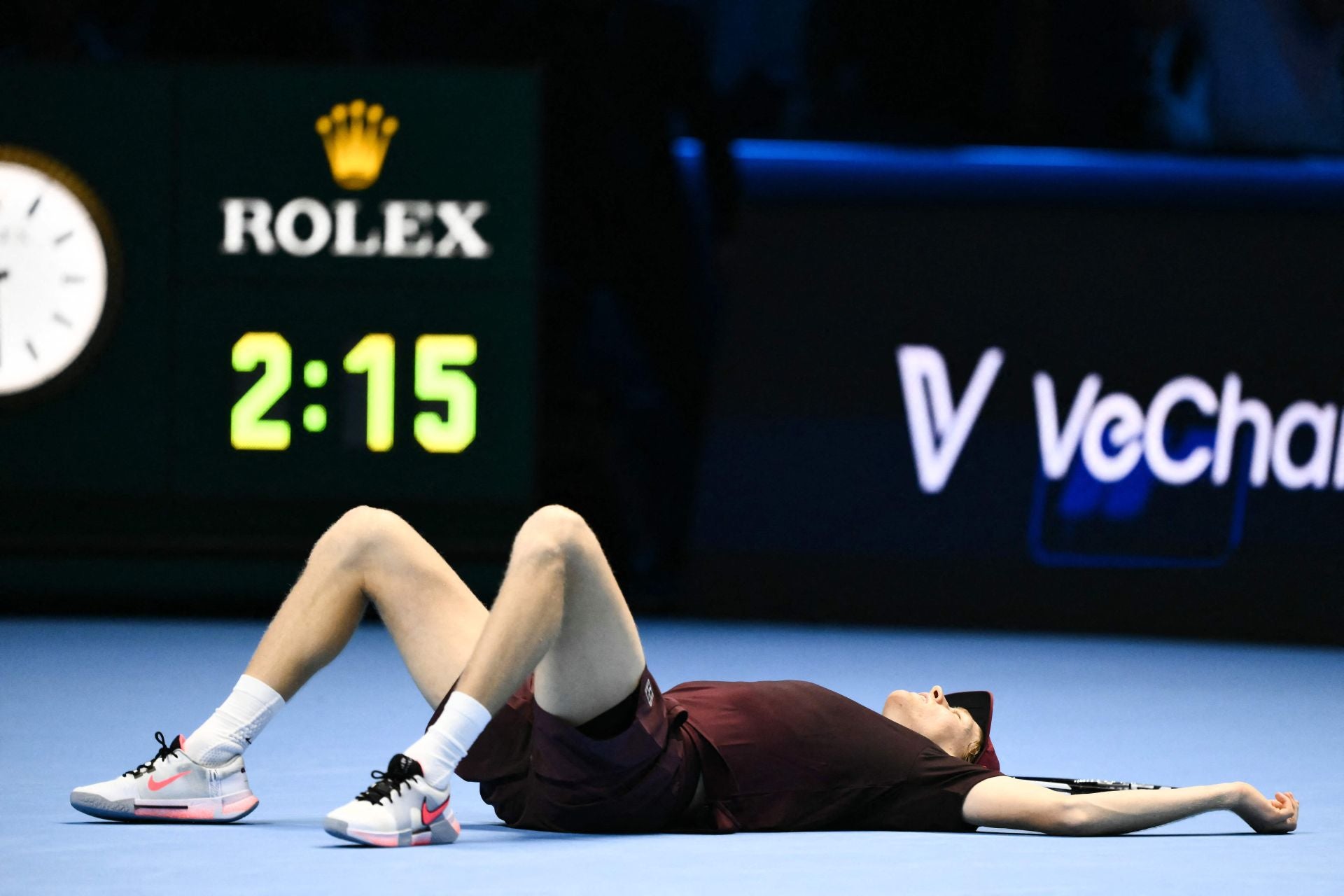 Carlos Alcaraz cae ante Sinner en la ATP Finals, en imágenes
