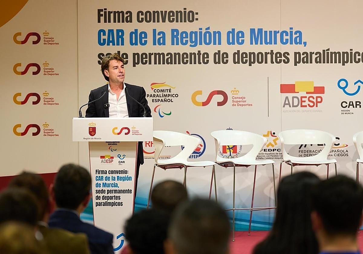 El director general de Deportes, Fran Sánchez, durante su intervención.