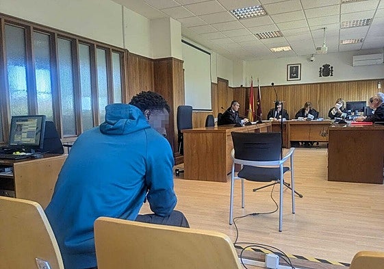El acusado durante la vista de conformidad en la Audiencia Provincial, este lunes.
