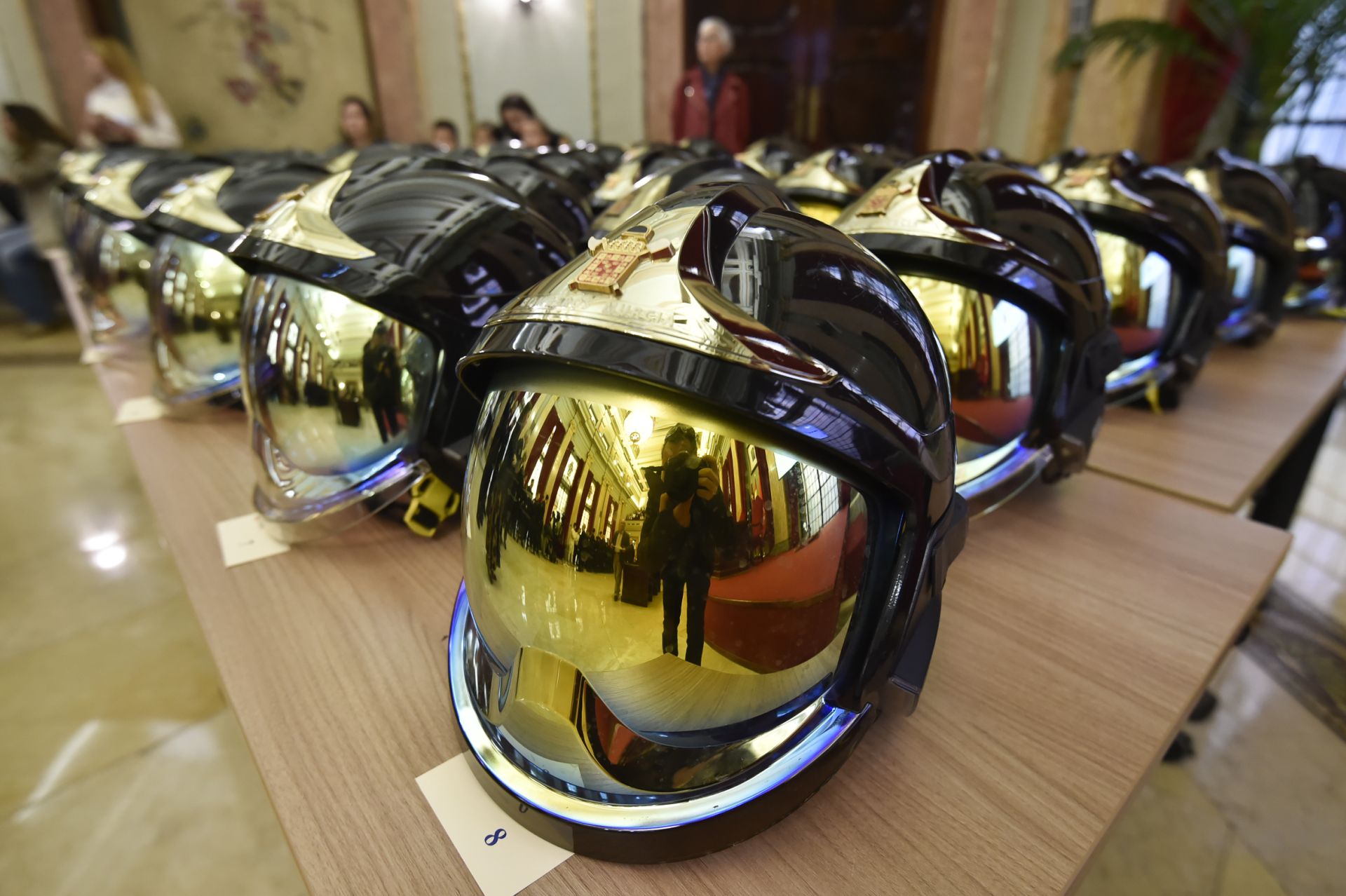 Las imágenes de la toma de posesión como funcionarios de 45 nuevos bomberos en Murcia