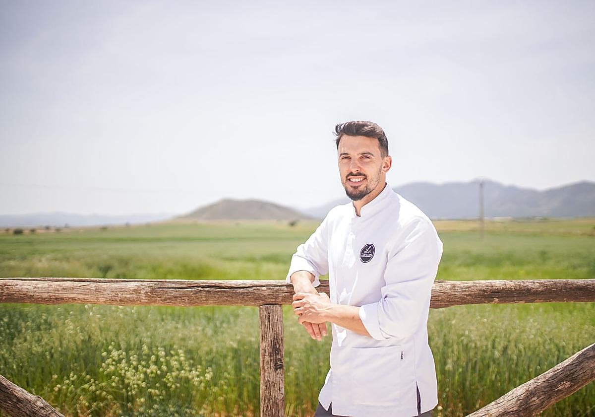 Alfonso Pérez-Muelas, en las instalaciones de La Zarcillera.