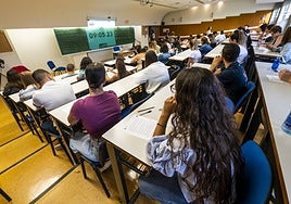 Opositores del SMS en una imagen de archivo.