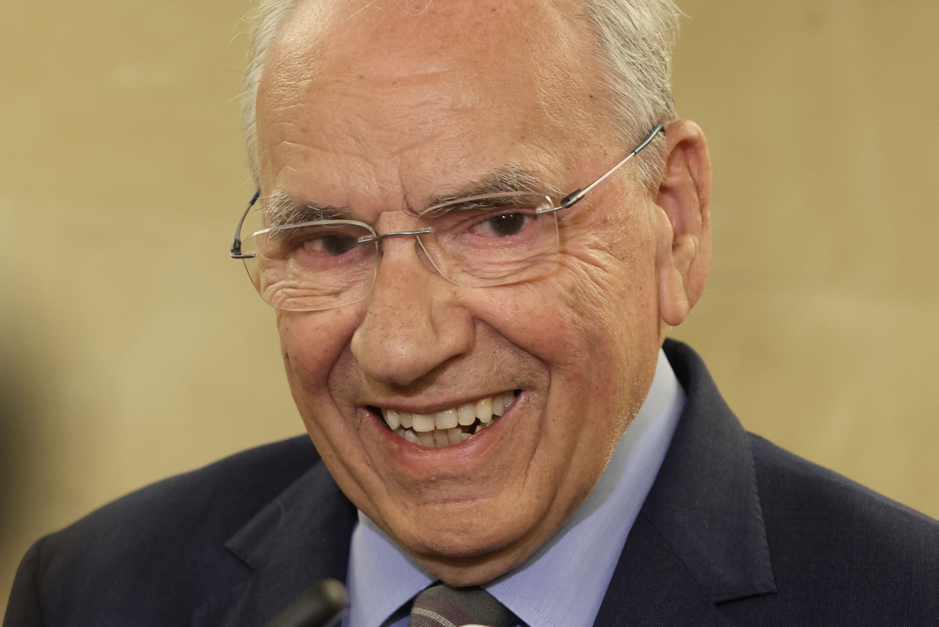 Las imágenes de Alfonso Guerra en Murcia en la conferencia &#039;Pensar la democracia&#039;