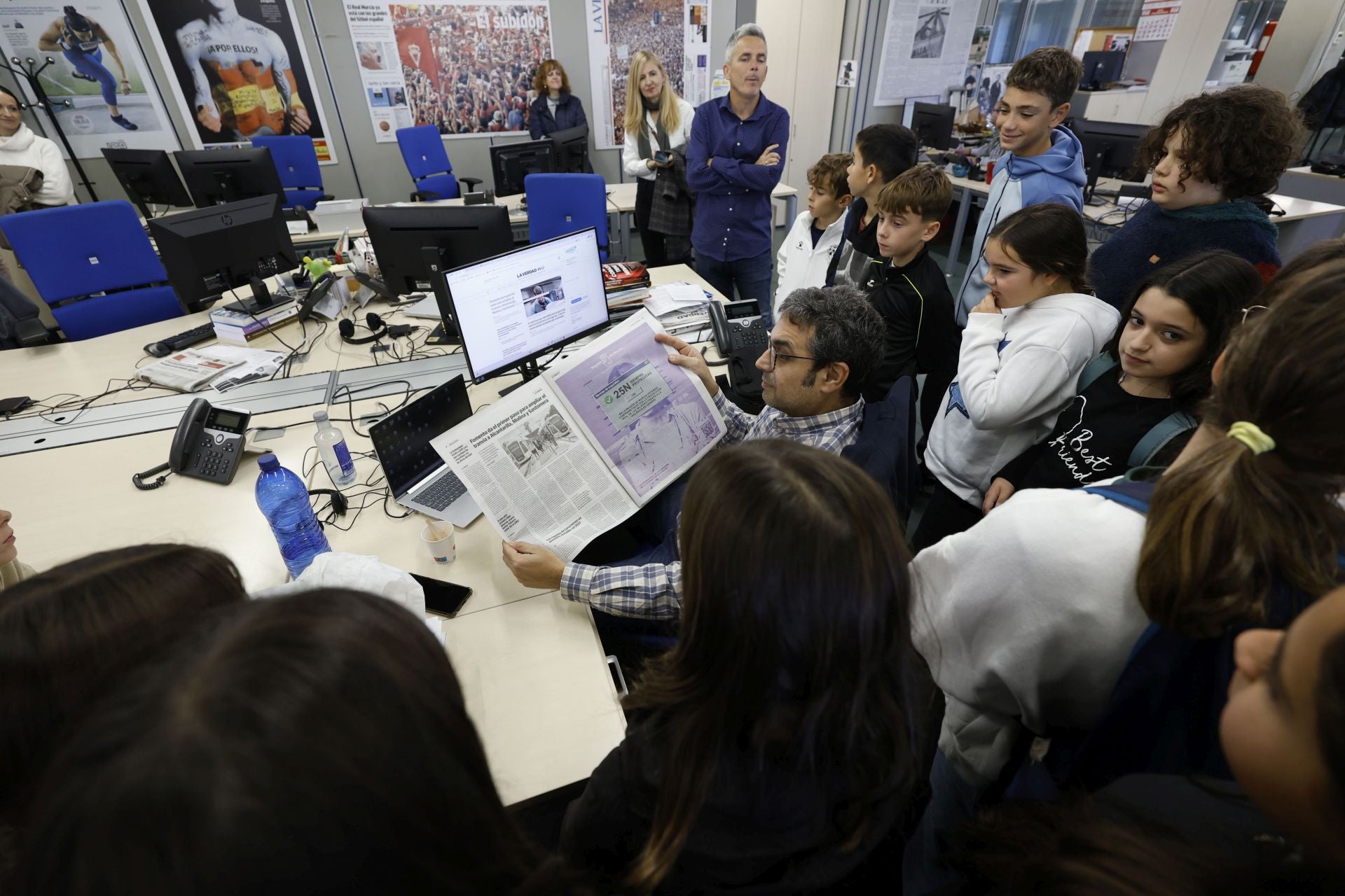 Los alumnos de del CEIP San Pablo de Murcia visitan LA VERDAD, en imágenes