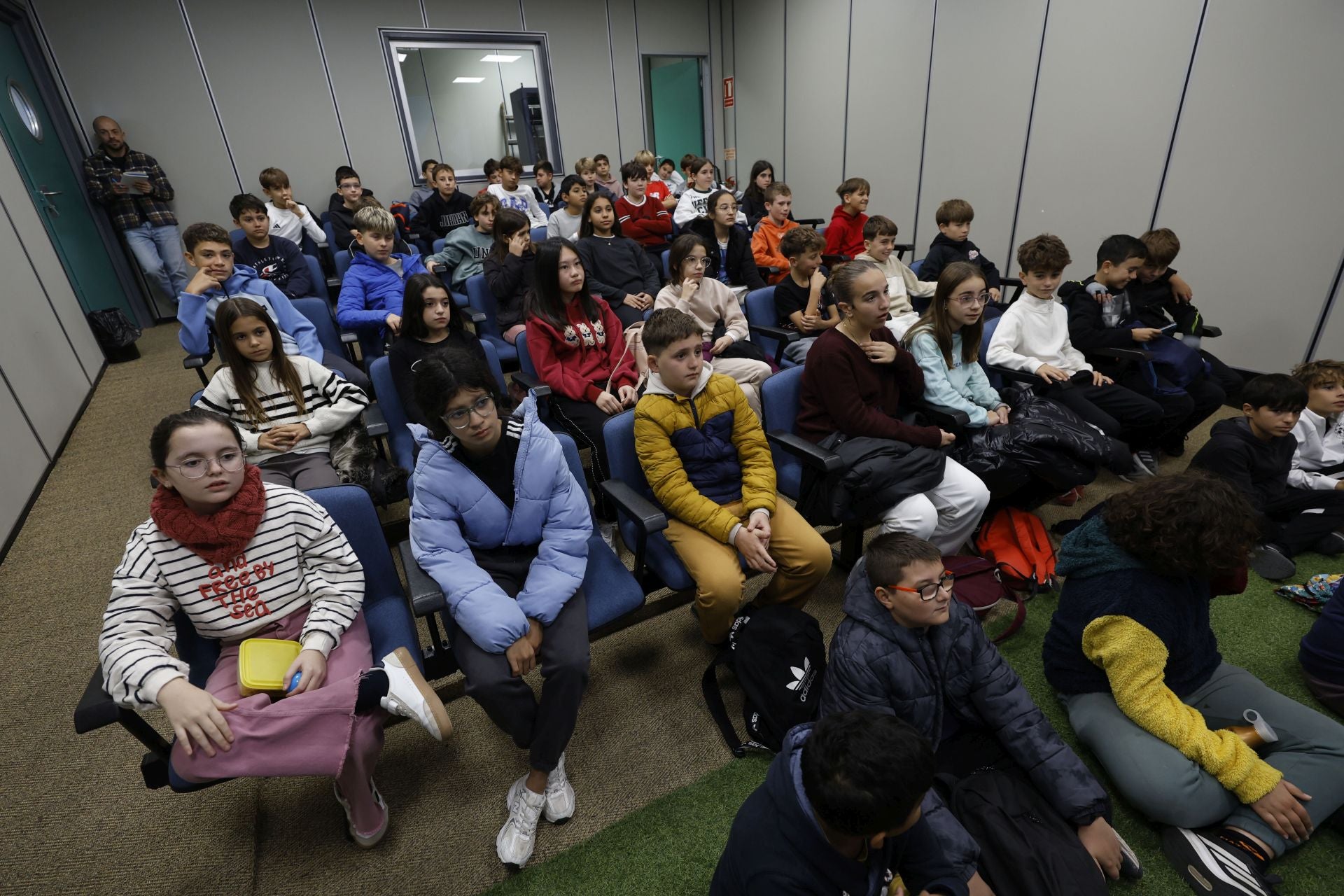 Los alumnos de del CEIP San Pablo de Murcia visitan LA VERDAD, en imágenes