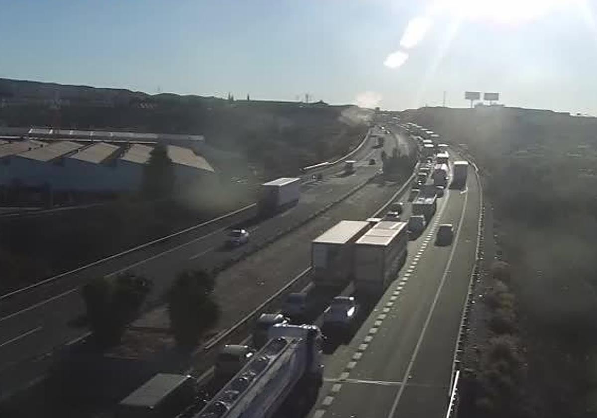 Retenciones en la MU-32 en sentido Murcia por un accidente.