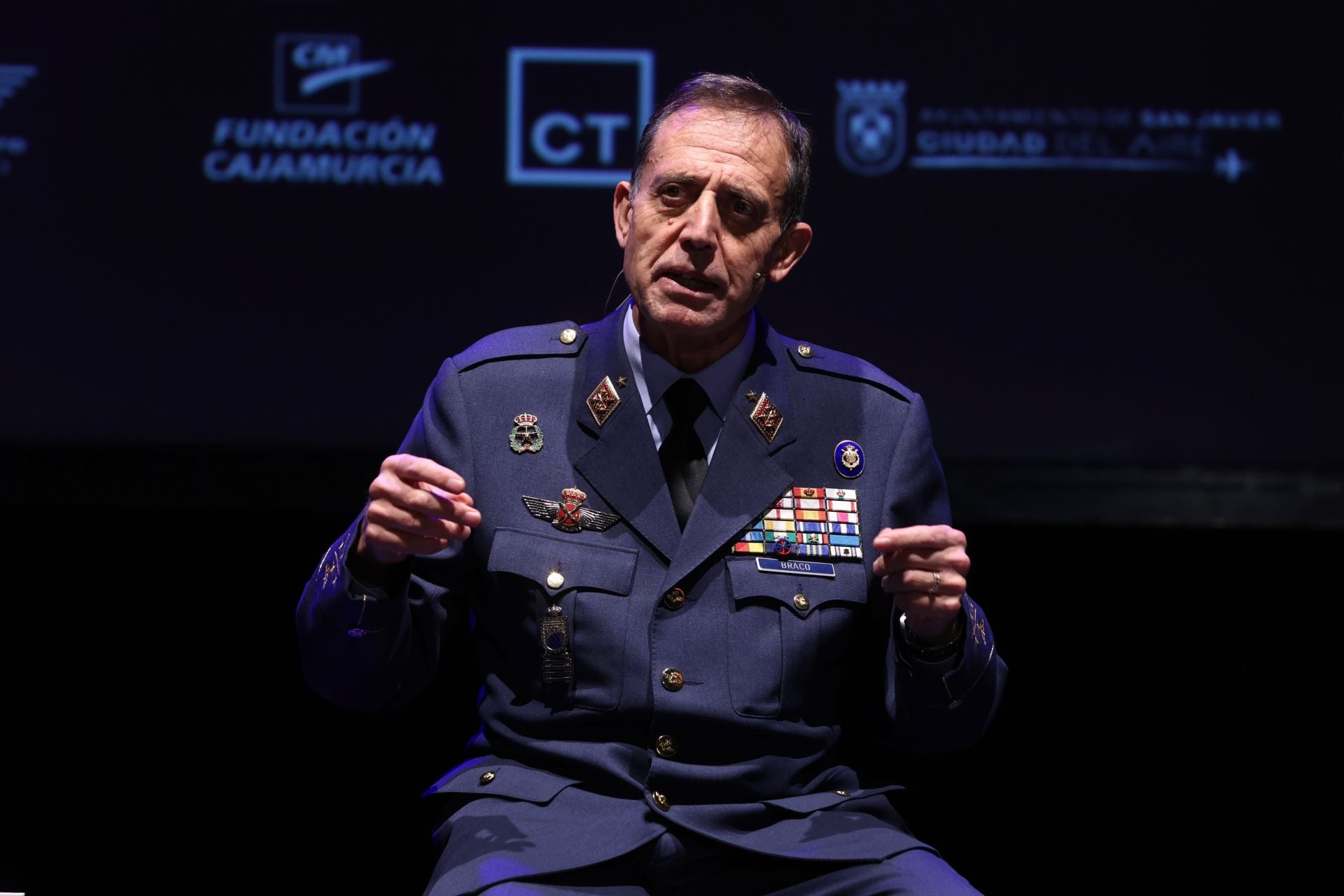 Las imágenes del Aula de Seguridad y Fuerzas Armadas de LA VERDAD celebrada en San Javier