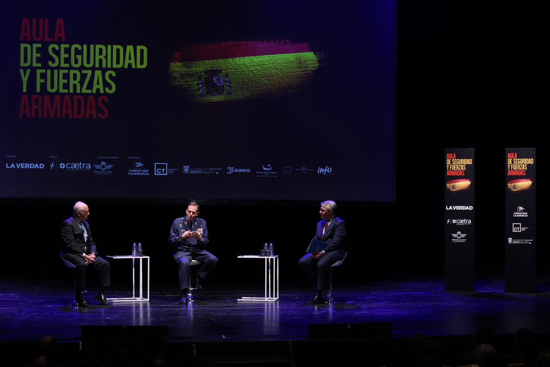 Las imágenes del Aula de Seguridad y Fuerzas Armadas de LA VERDAD celebrada en San Javier
