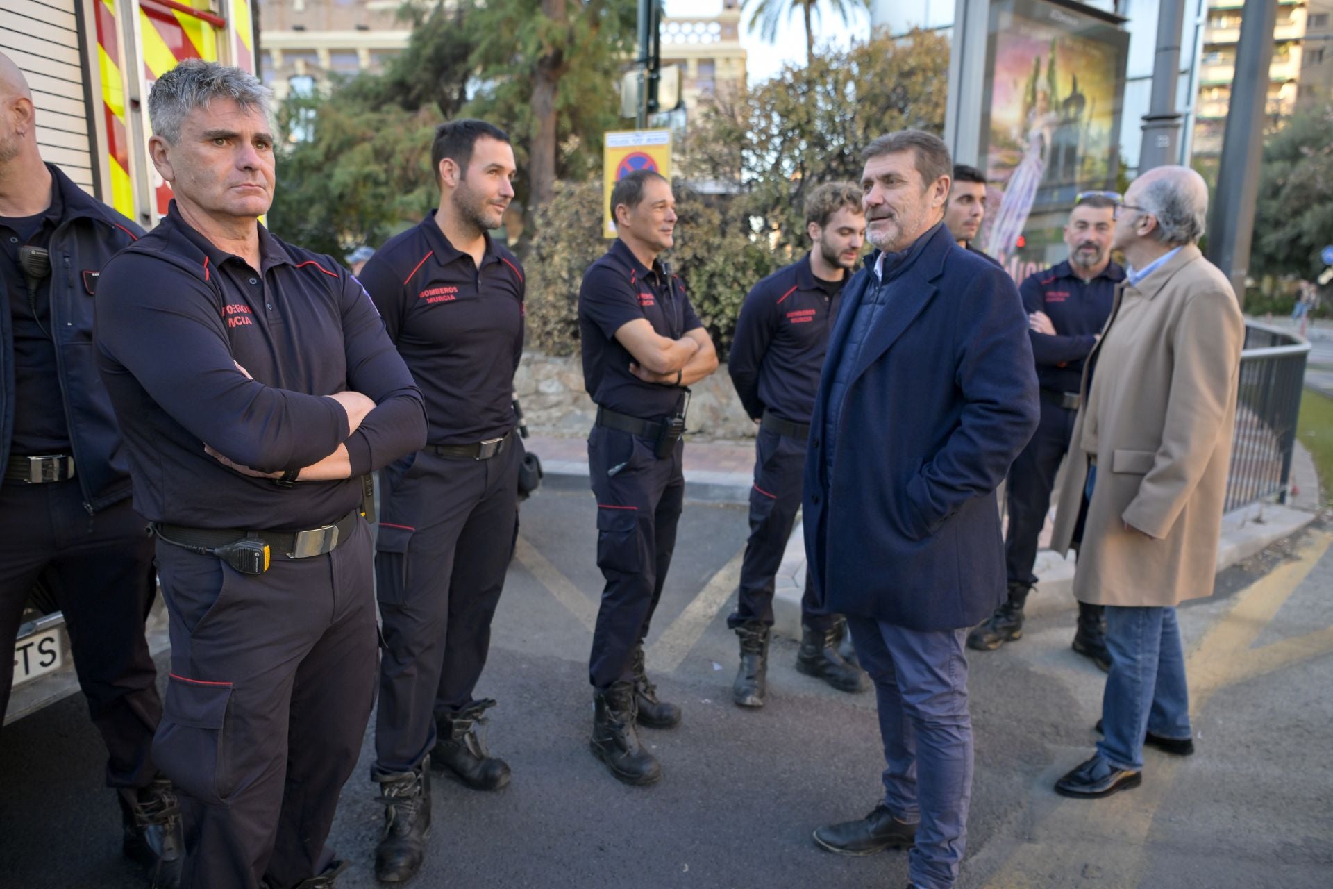 El encendido del árbol de Navidad de Murcia, en imágenes