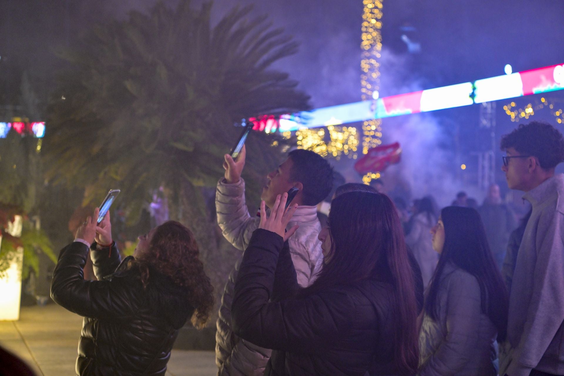 El encendido del árbol de Navidad de Murcia, en imágenes